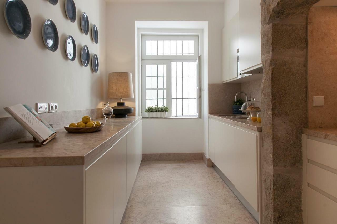 Brand New!!! Trendy Design Flat - Heart Of Chiado * Lisboa