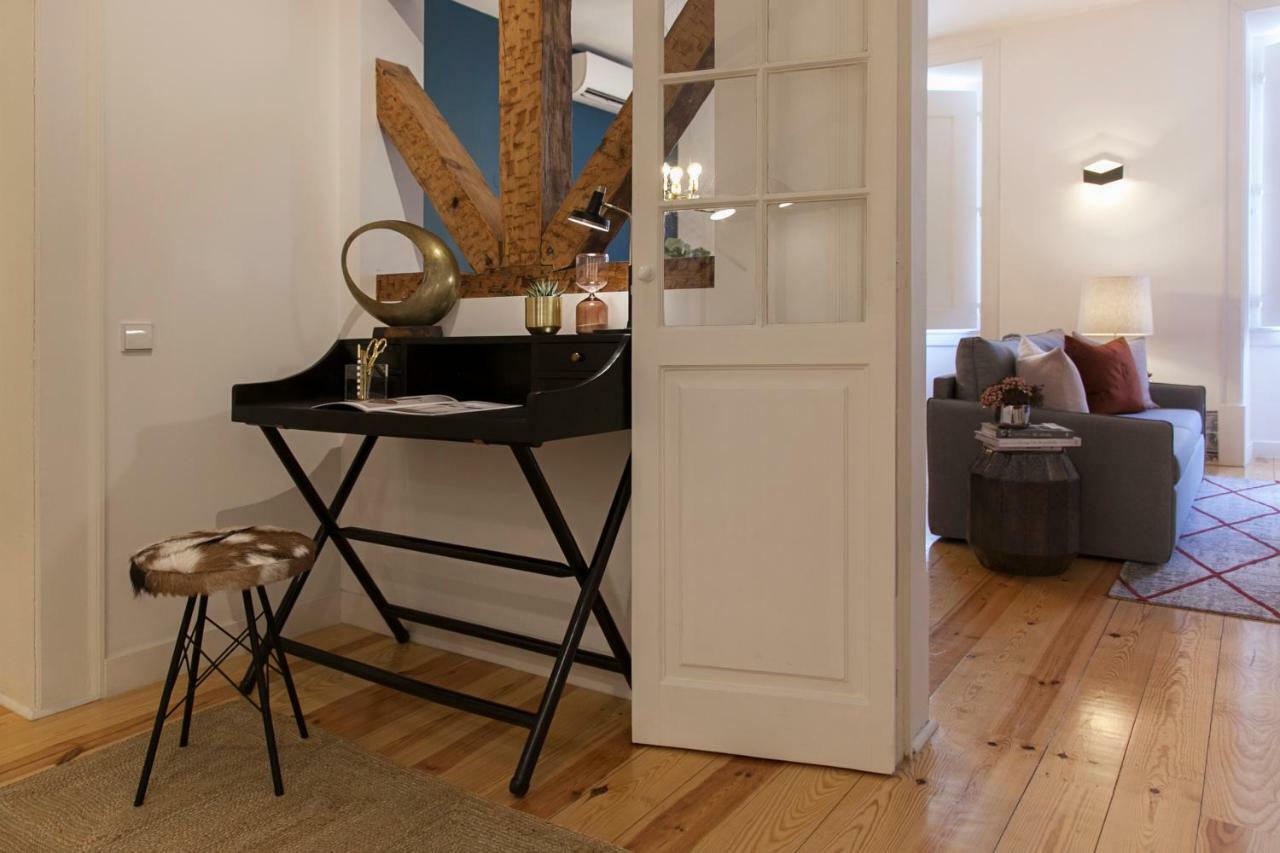Brand New!!! Trendy Design Flat - Heart Of Chiado Lisboa